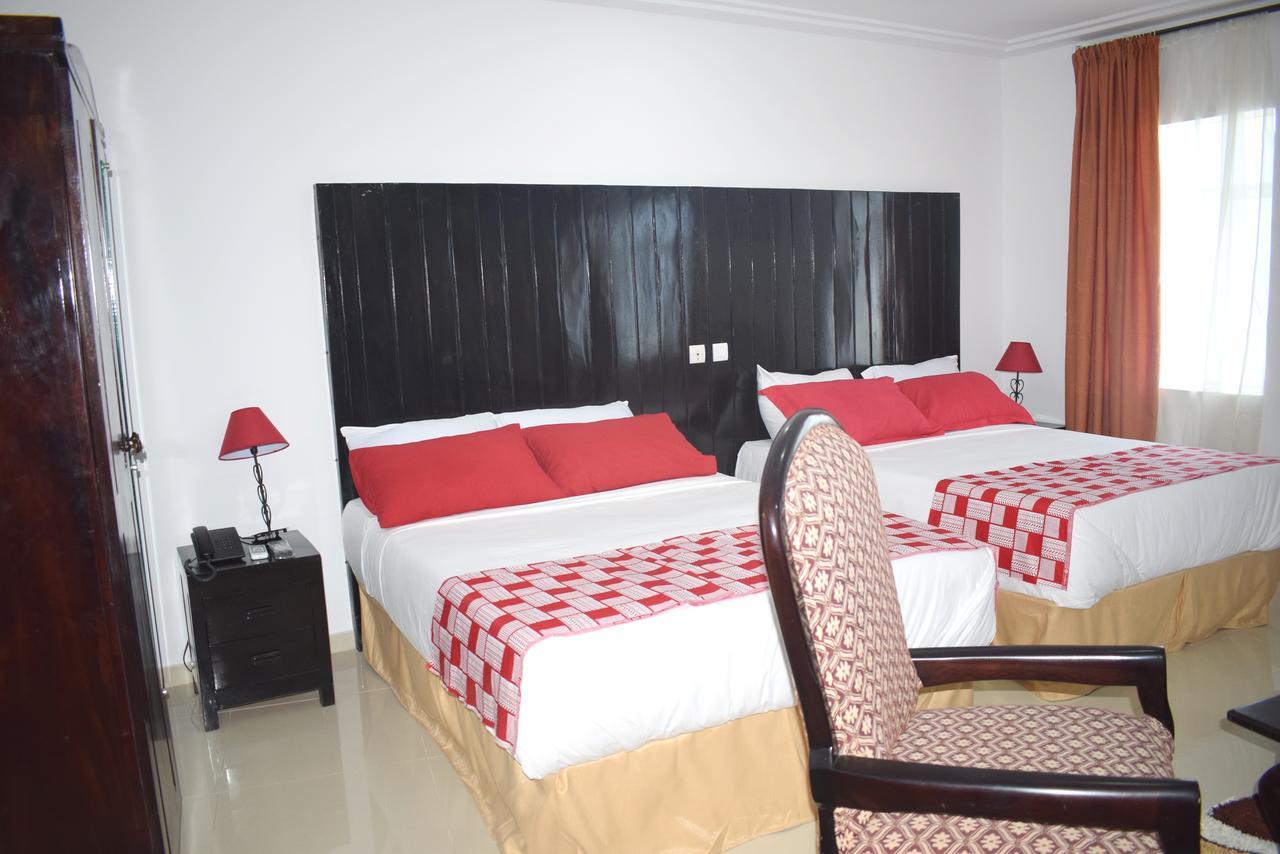 Hotel Bkbg لومي المظهر الخارجي الصورة