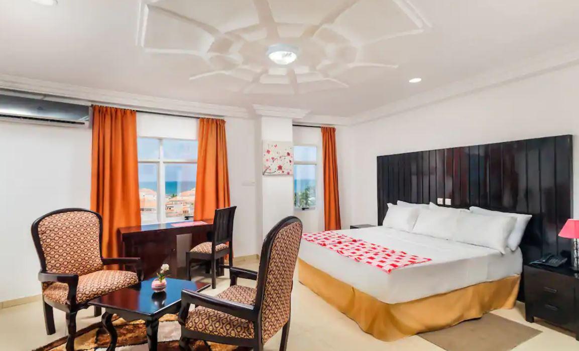 Hotel Bkbg لومي المظهر الخارجي الصورة